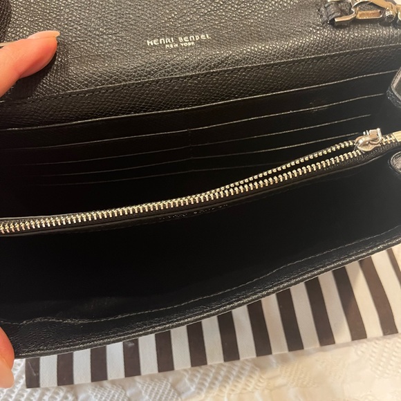 Henri bendel New York - Picture 3 of 3